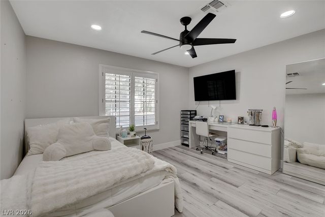 5429 Painted Sunrise Drive, Las Vegas, NV 89149