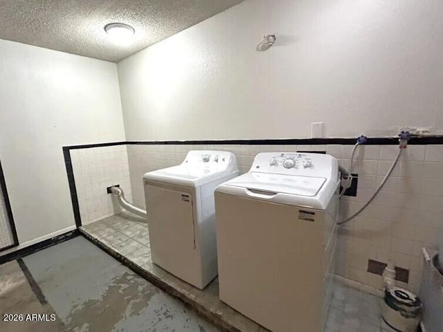 8639 W CLARENDON Avenue, Phoenix, AZ 85037