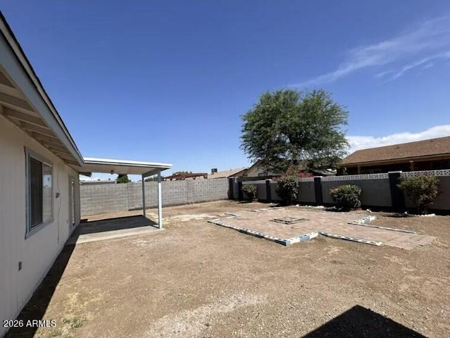 8639 W CLARENDON Avenue, Phoenix, AZ 85037