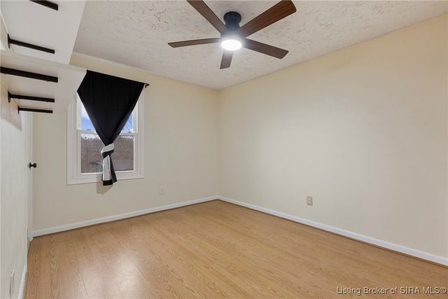 6828 Farnsley Knob Road, Elizabeth, IN 47117