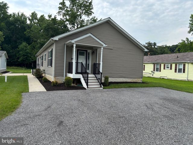 12130 EASTERN AVE, Middle River, MD 21220