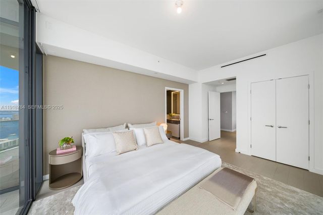 500 Alton 3402.03 3402.03, Miami Beach, FL 33139