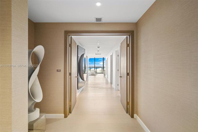 500 Alton 3402.03 3402.03, Miami Beach, FL 33139