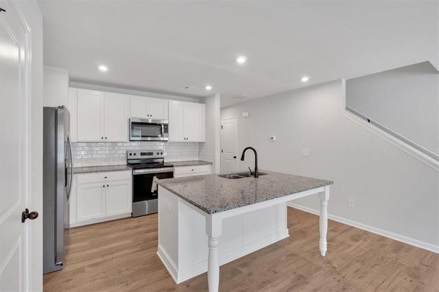 111 Village Green Drive 168, Adairsville, GA 30103