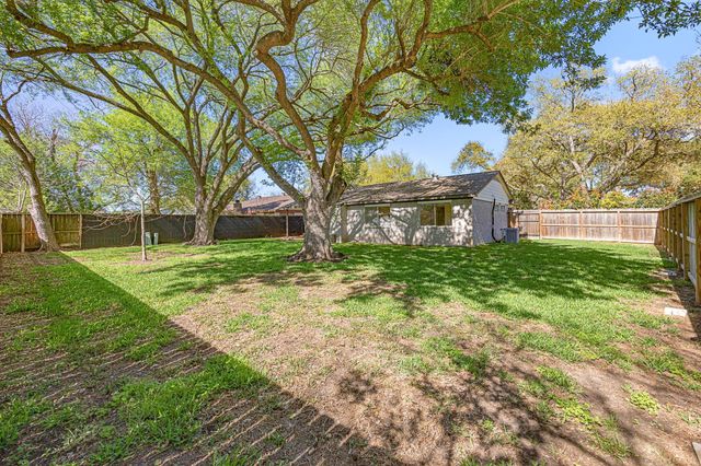 1203 Bramblebury Drive, Sugar Land, TX 77498