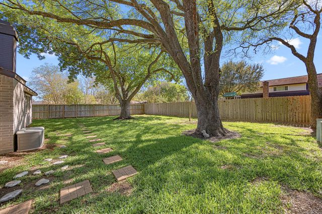 1203 Bramblebury Drive, Sugar Land, TX 77498