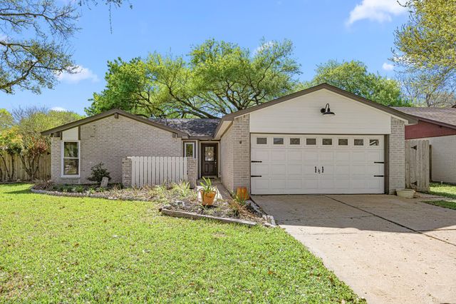 1203 Bramblebury Drive, Sugar Land, TX 77498