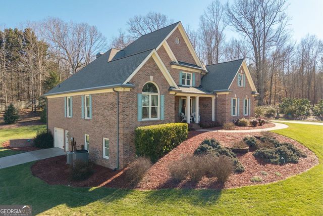 8015 Hurakan Creek Crossing, Cumming, GA 30028