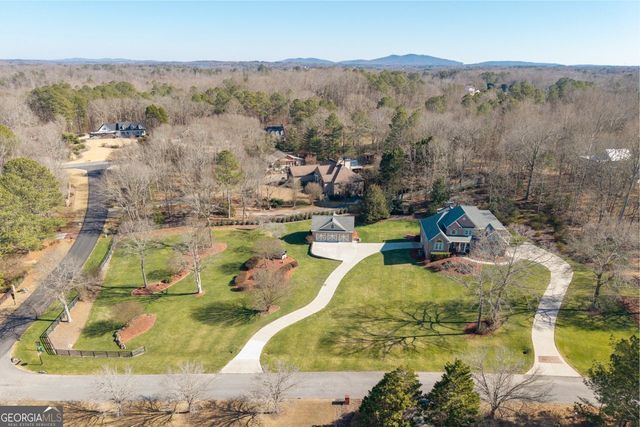 8015 Hurakan Creek Crossing, Cumming, GA 30028