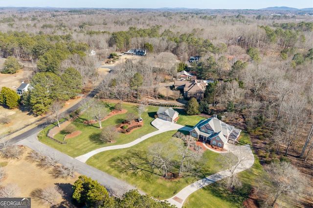 8015 Hurakan Creek Crossing, Cumming, GA 30028