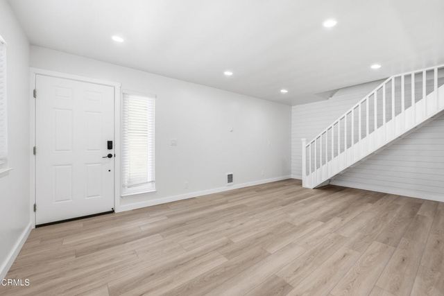 1173 Chalmette Avenue, Ventura, CA 93003