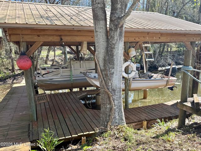 4818 Oakwood Street, Moss Point, MS 39563