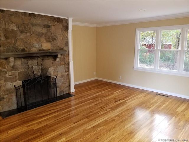 10 Overlook Drive, Danbury, CT 06811