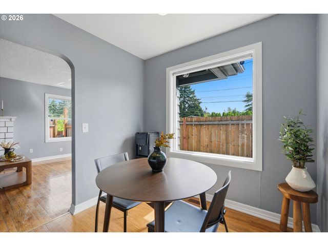 1205 Se 162ND Ave, Portland, OR 97233
