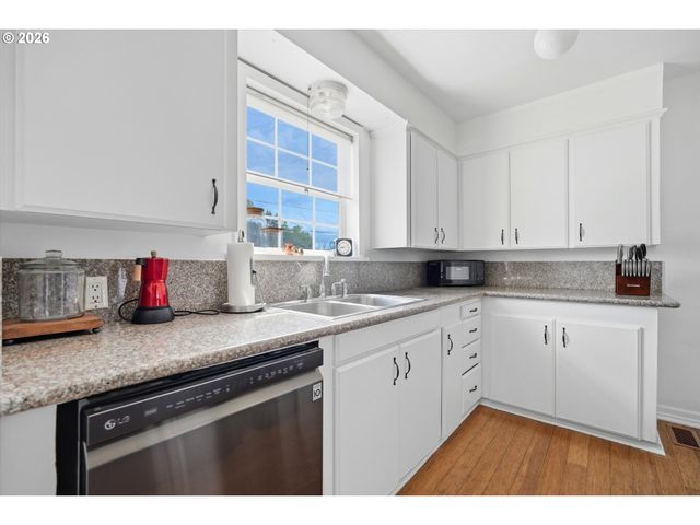 1205 Se 162ND Ave, Portland, OR 97233