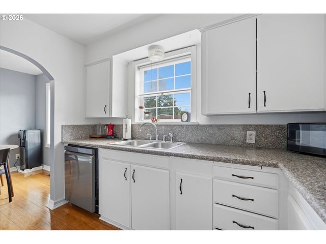 1205 Se 162ND Ave, Portland, OR 97233