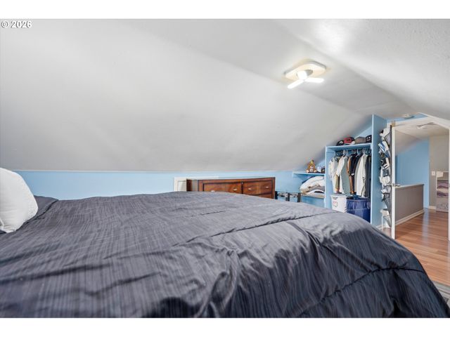 1205 Se 162ND Ave, Portland, OR 97233