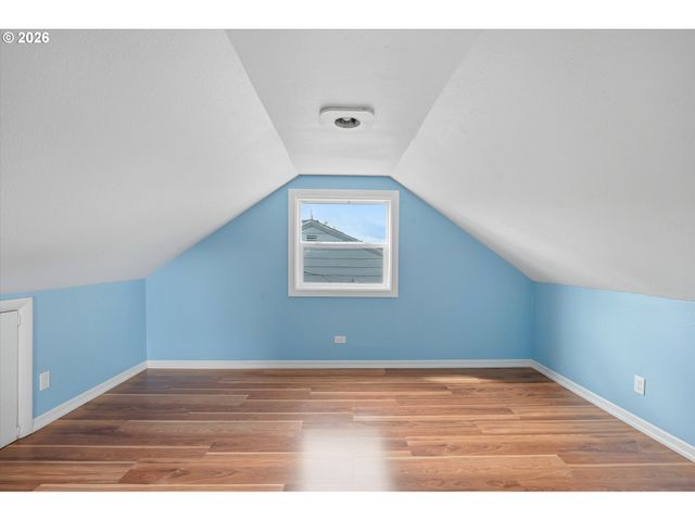 1205 Se 162ND Ave, Portland, OR 97233