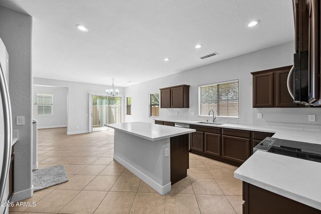 1948 W DAVIS Road, Phoenix, AZ 85023