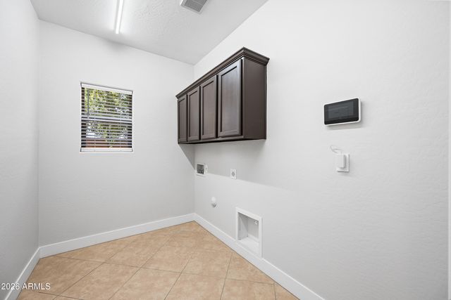 1948 W DAVIS Road, Phoenix, AZ 85023