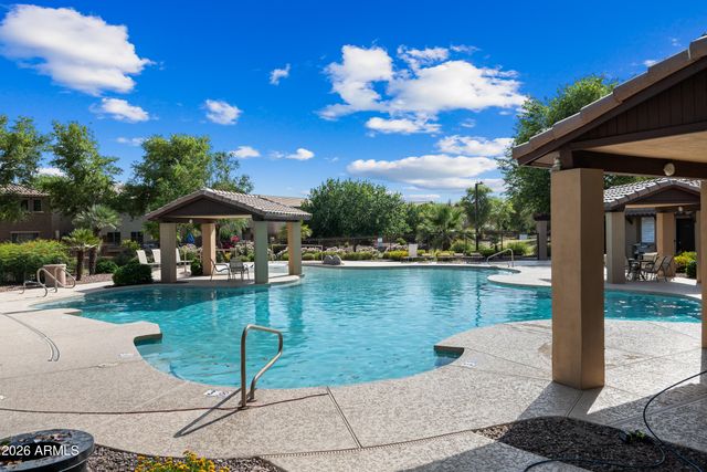 1948 W DAVIS Road, Phoenix, AZ 85023