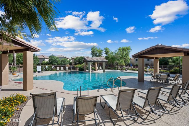 1948 W DAVIS Road, Phoenix, AZ 85023