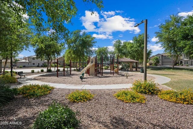 1948 W DAVIS Road, Phoenix, AZ 85023