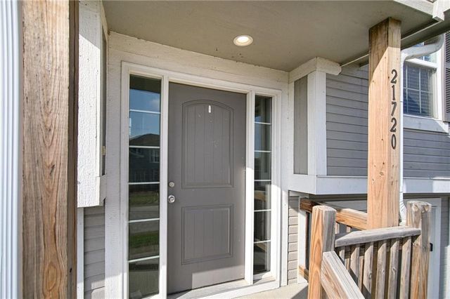 21720 North Ridge, Peculiar, MO 64078