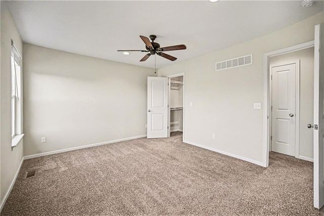 21720 North Ridge, Peculiar, MO 64078