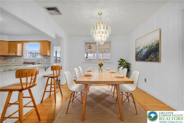 3922 Oakhurst Drive, Upper Saucon Twp, PA 18034