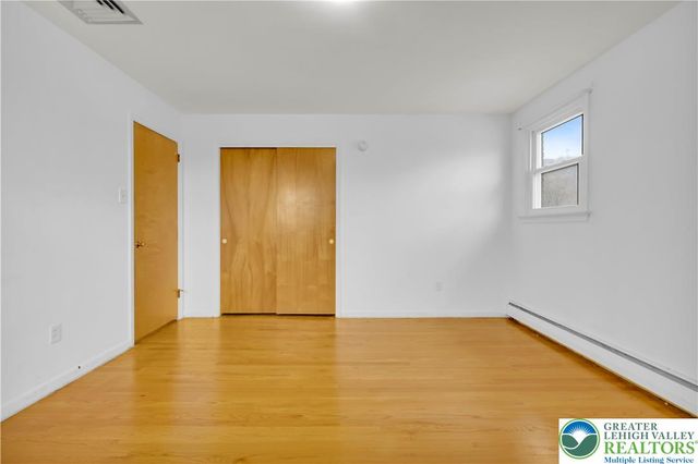 3922 Oakhurst Drive, Upper Saucon Twp, PA 18034