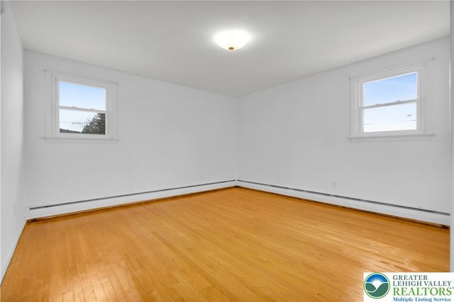 3922 Oakhurst Drive, Upper Saucon Twp, PA 18034