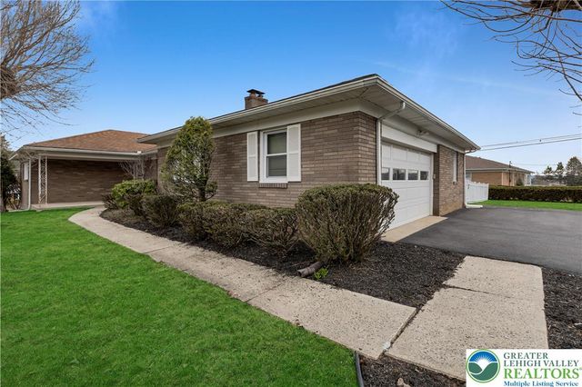 3922 Oakhurst Drive, Upper Saucon Twp, PA 18034