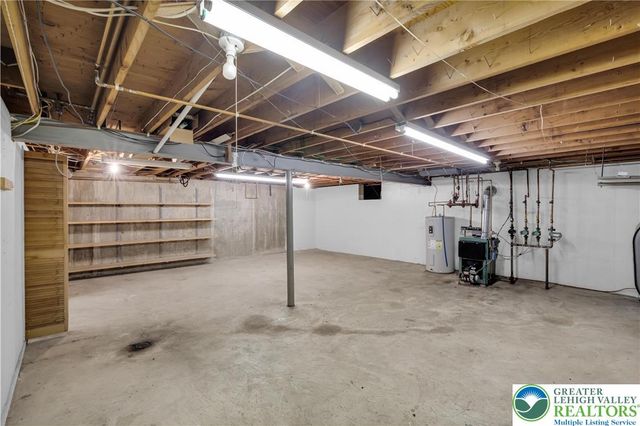 3922 Oakhurst Drive, Upper Saucon Twp, PA 18034