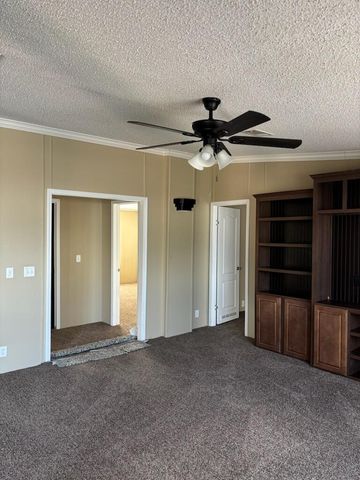 6879 Pr Prairie N, Shallowater, TX 79363