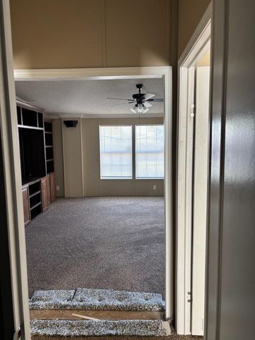 6879 Pr Prairie N, Shallowater, TX 79363