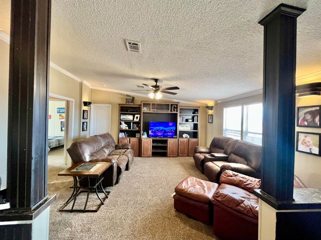 6879 Pr Prairie N, Shallowater, TX 79363