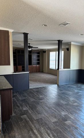 6879 Pr Prairie N, Shallowater, TX 79363