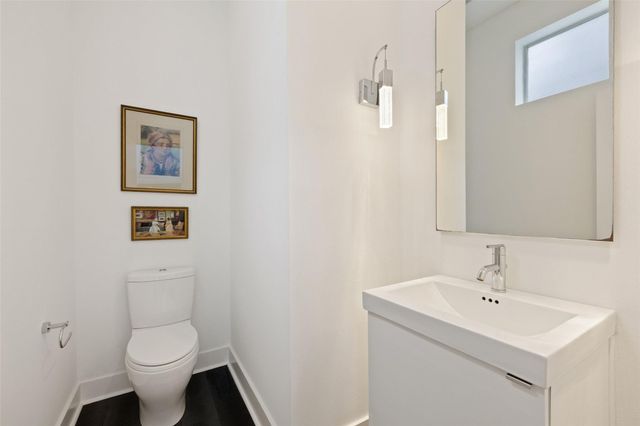2105 Goodrich Ave 7, Austin, TX 78704