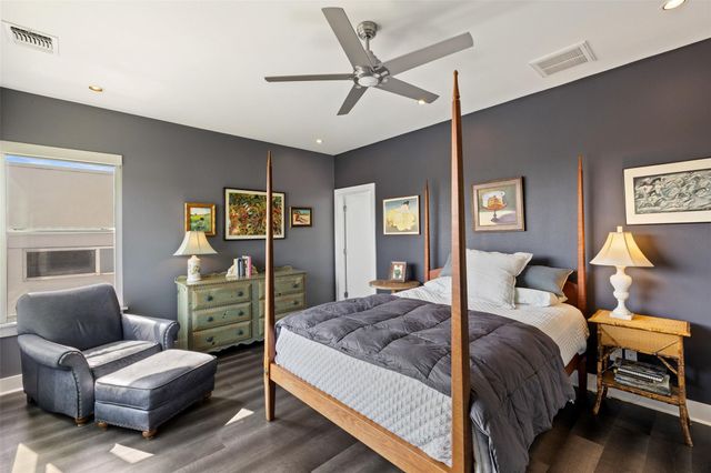 2105 Goodrich Ave 7, Austin, TX 78704