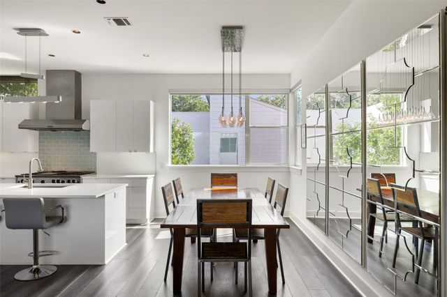 2105 Goodrich Ave 7, Austin, TX 78704
