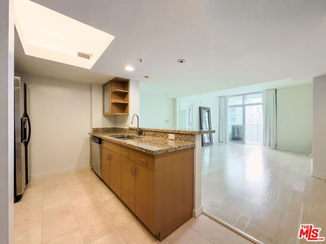 13700 Marina Pointe Drive 1626, Marina Del Rey, CA 90292