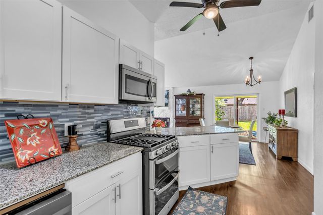 2535 Jeb Stuart Court, League City, TX 77573