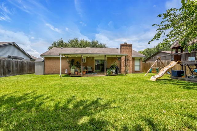 2535 Jeb Stuart Court, League City, TX 77573