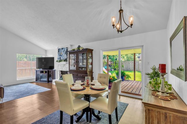 2535 Jeb Stuart Court, League City, TX 77573