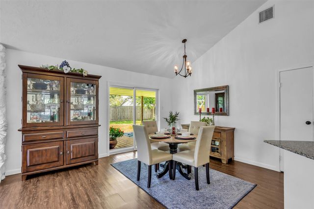 2535 Jeb Stuart Court, League City, TX 77573
