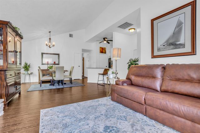 2535 Jeb Stuart Court, League City, TX 77573