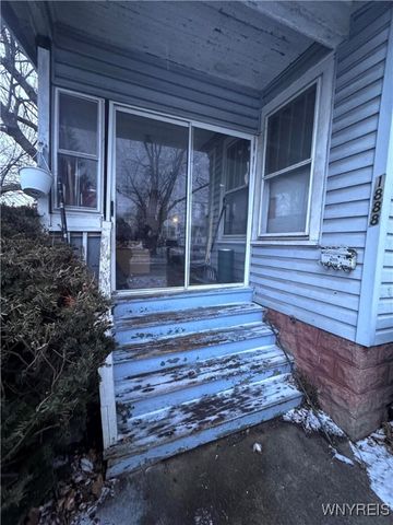 1888 Weston Avenue, Niagara Falls, NY 14305