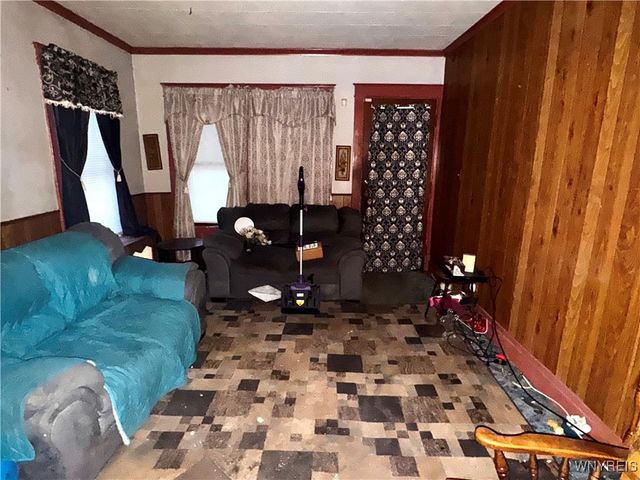 1888 Weston Avenue, Niagara Falls, NY 14305