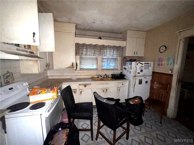 1888 Weston Avenue, Niagara Falls, NY 14305